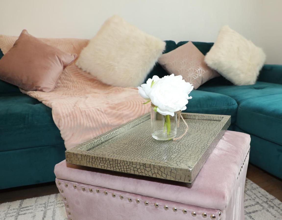 Amprenta Apartment - Gorgeous Interior Designed 1 Bedroom Home Bournemouth Bagian luar foto