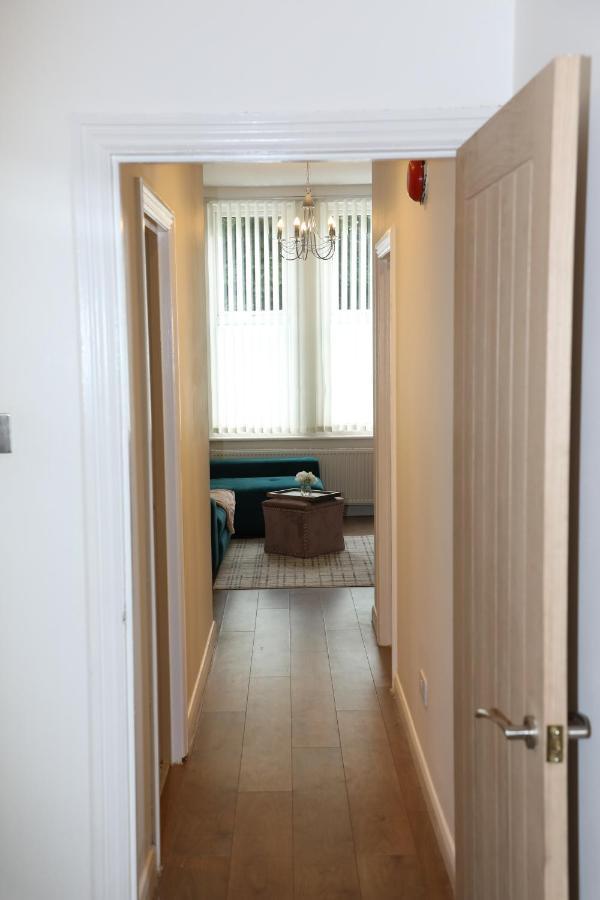 Amprenta Apartment - Gorgeous Interior Designed 1 Bedroom Home Bournemouth Bagian luar foto