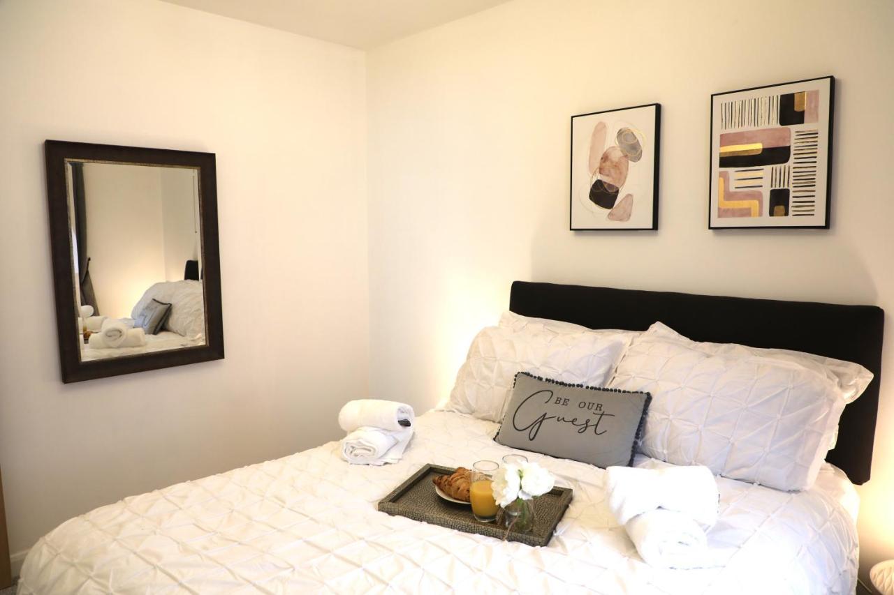 Amprenta Apartment - Gorgeous Interior Designed 1 Bedroom Home Bournemouth Bagian luar foto